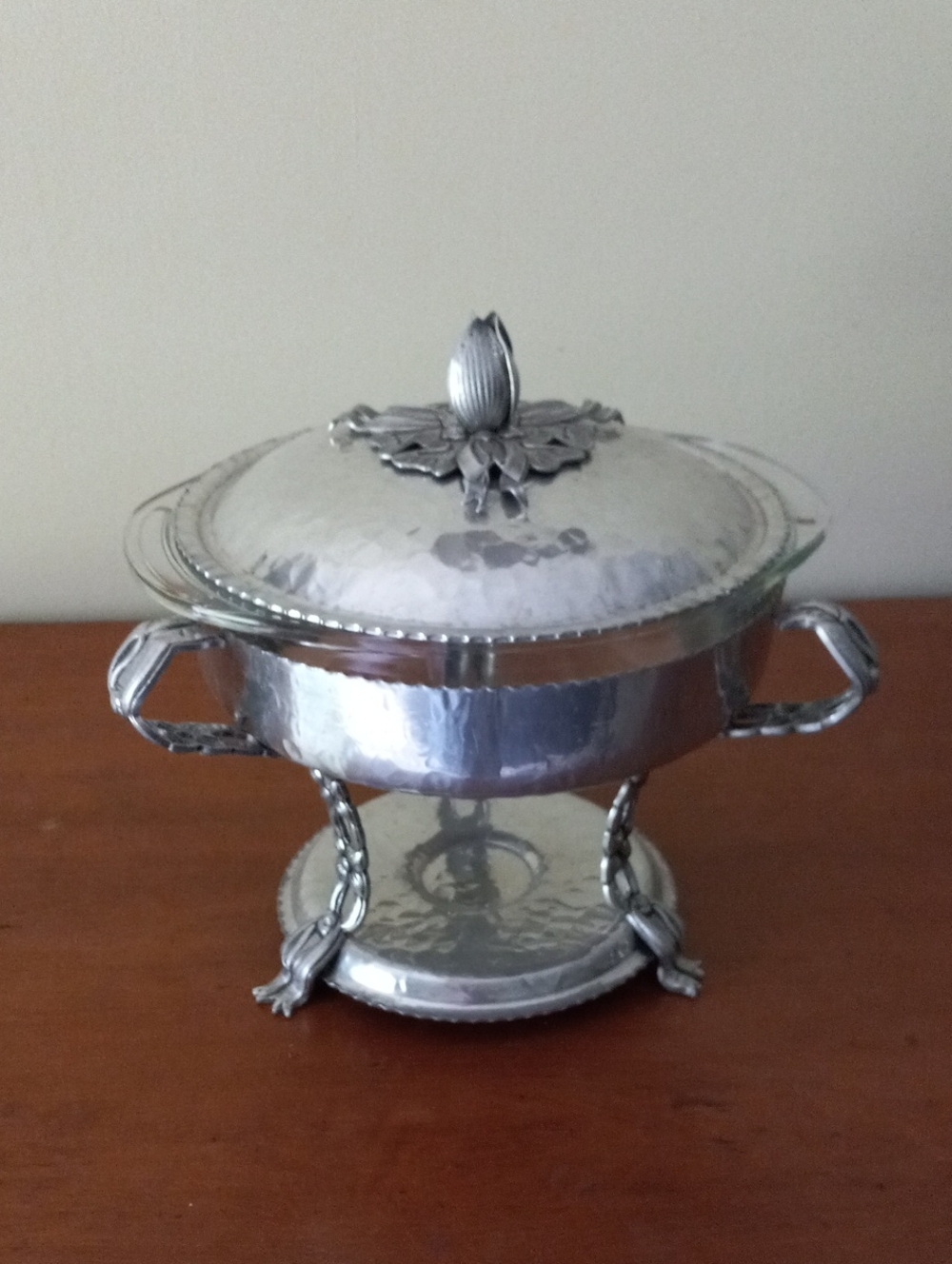 Vintage Rodney Kent Floral Hammered Aluminum Serving Chaffing Dish with Lid